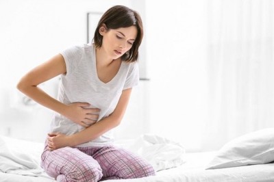 PMS (Adet Öncesi Sendrom) nedir belirtileri nelerdir? PMS teşhisi ve tedavisi